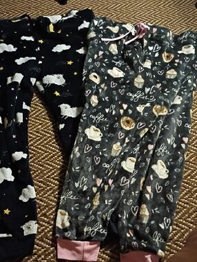 Secrets Treasures Women's Cozy Coffee & Clouds Fleece Pajama Pants - Gray/Pink